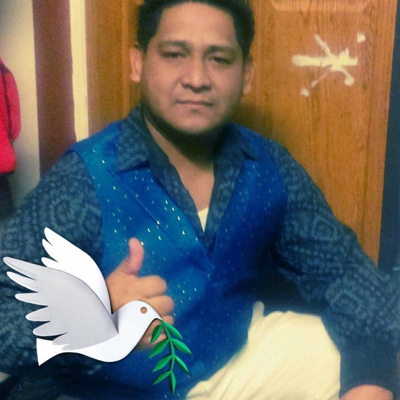 Meet your Posher, Alberto - Picture 1 of 1